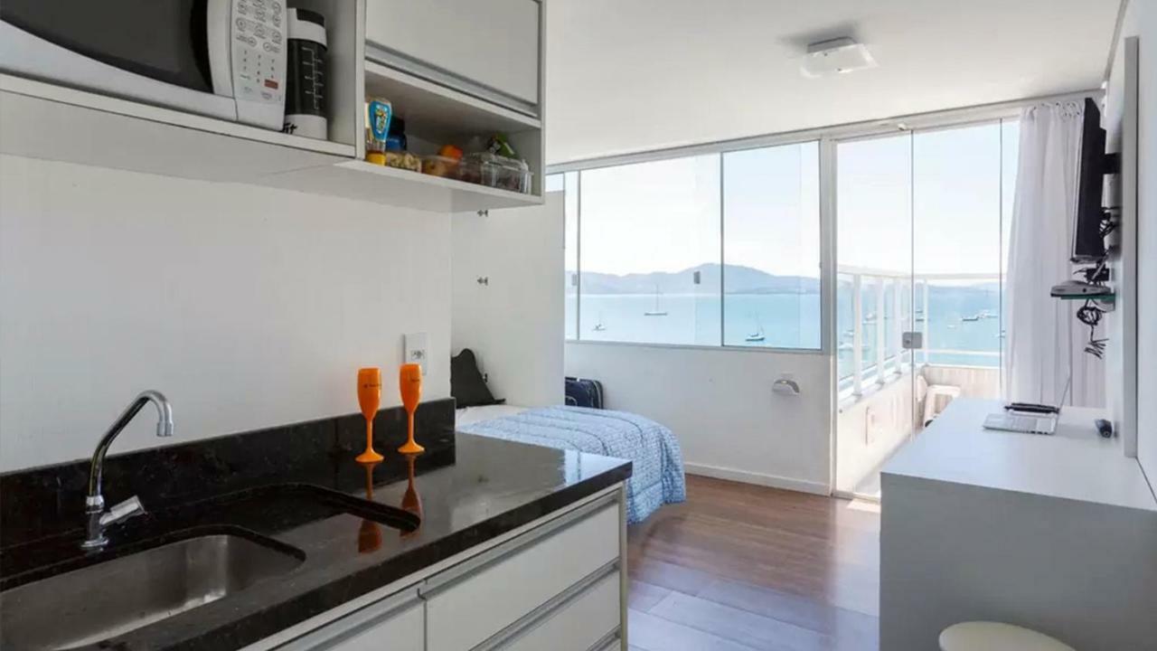 Mergulho No Mar De Jurere Com Vista Frontal Florianópolis Exterior foto